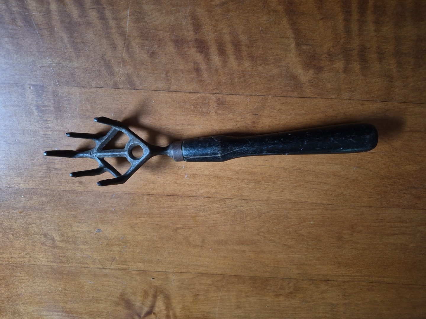 Antique 5 Tine Hand Claw Cultivator Garden Tool With Wood Handle