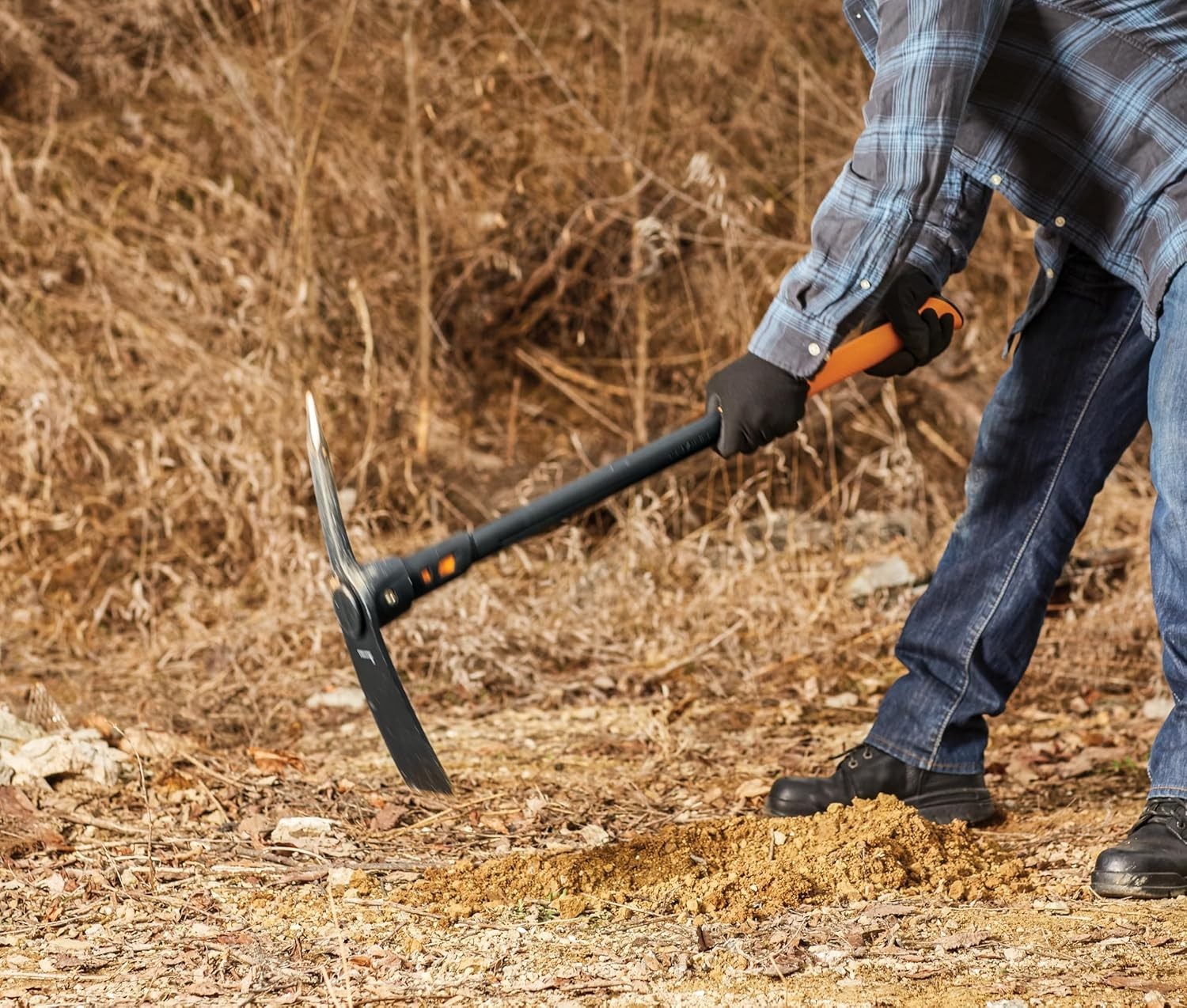 Fiskars Pro IsoCore Dual-Ended Pickaxe Hoe 36-Inch Shock-Absorbing Forged Steel