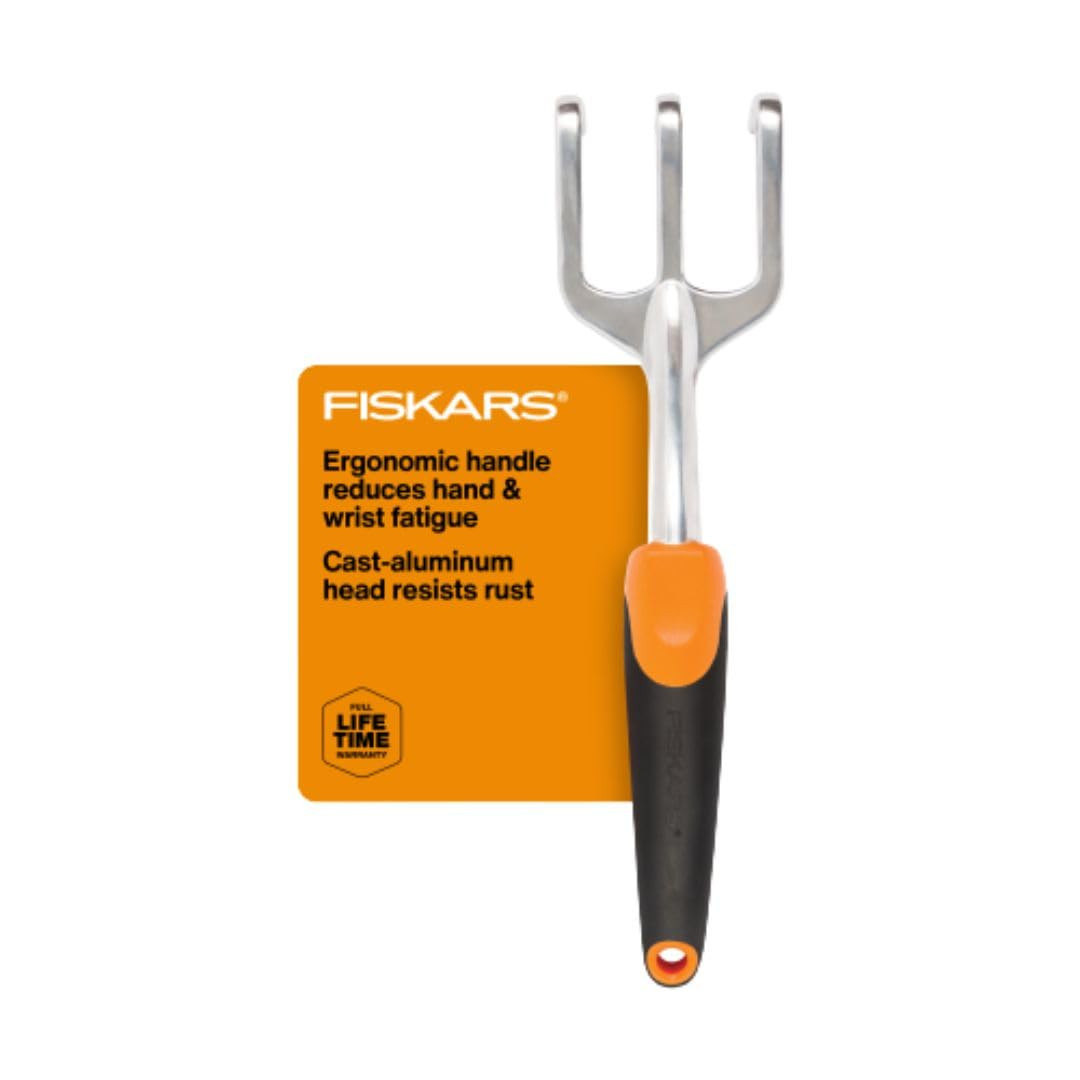 Fiskars Ergo Cultivator for Digging, Aerating Soil, and Weeding, Heavy Duty Gard